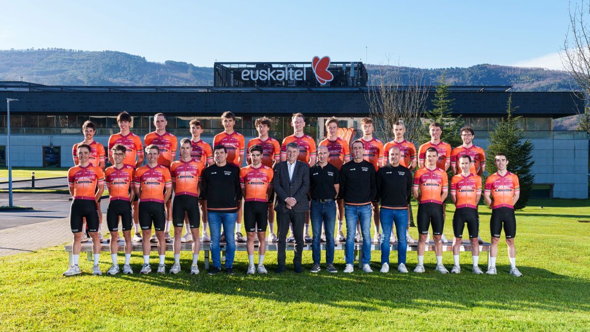 Euskaltel-Euskadi: Juntos y unidos hacia  una temporada ilusionante desde el  arraigo y la ambición
